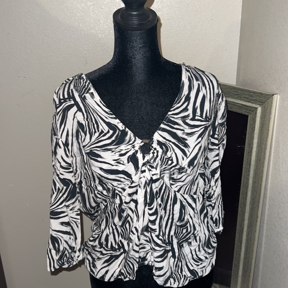 Zebra 🦓 top 💕 - Picture 5 of 6